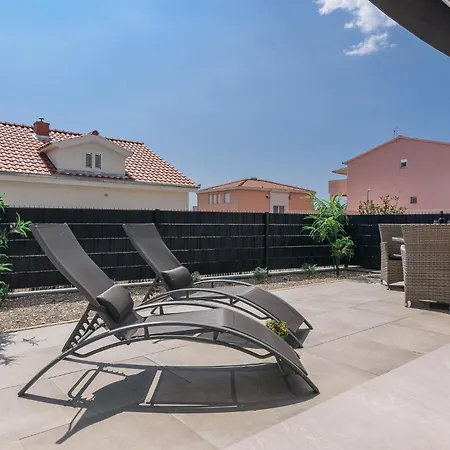 Rosi Apartman Trogir