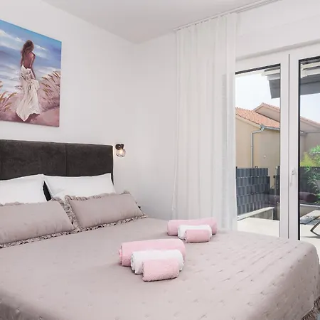 Rosi Apartman Trogir