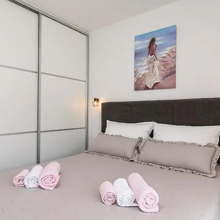 Rosi Apartamento Trogir